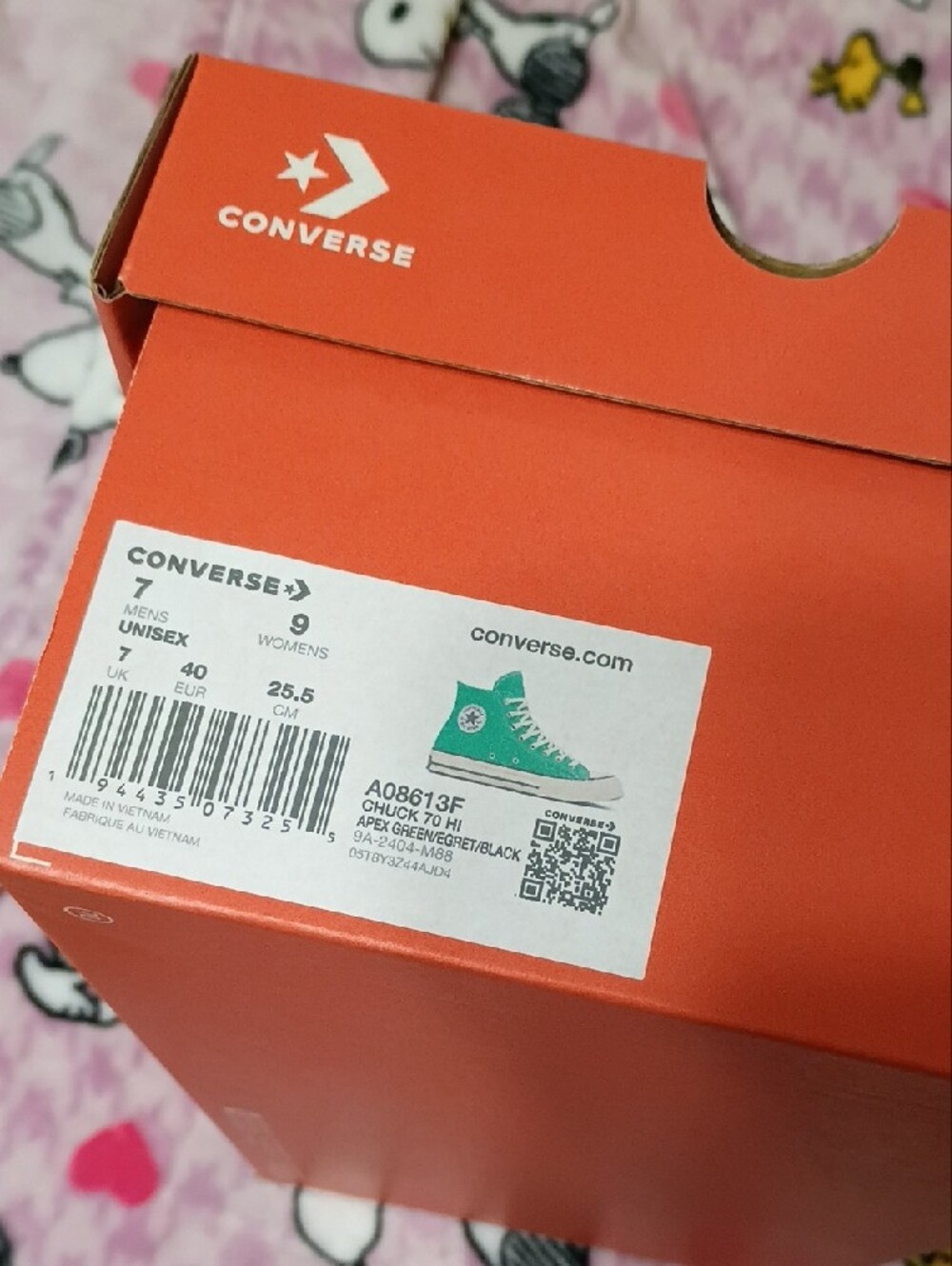 Converse Chuck Taylor 70 High Top Sneakers in Bright Green and White - Picture 5 of 6